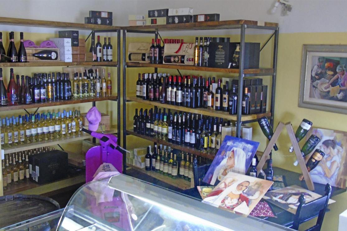 Managheri Wine Bar Oliena Exterior foto